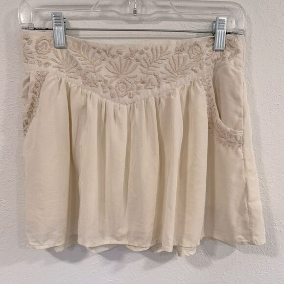 Joie Cream Embroidered Linen-Blend Skort with Pockets - Size Small - Picture 2 of 5